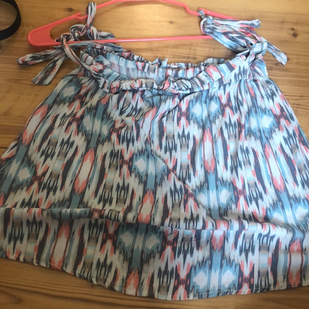 Tank top tie shoulder